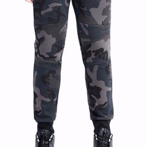 Nike fleece pants size large